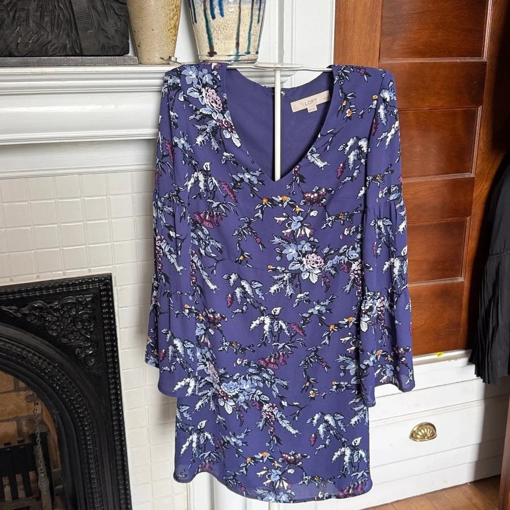 LOFT Purple Floral Long Bell -Sleeve V-Neck Dress- worn twice-‎ great shape!